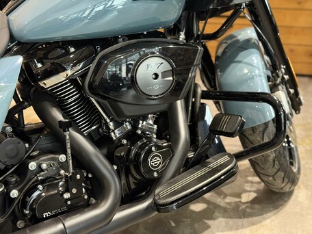 2024 Harley-Davidson Road Glide, голубой, 3950000 рублей, вид 3