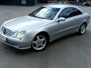2002 Mercedes-Benz CLK-Класс 240 II (W209), серебристый, 700000 рублей, вид 2