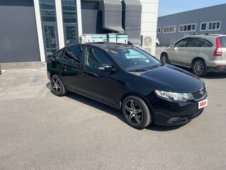 2010 Kia Cerato 5-speed II, чёрный, 550000 рублей, вид 3