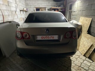 2008 Volkswagen Jetta V, бежевый, 1500000 рублей, вид 2