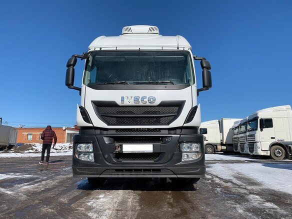 2013 Iveco Stralis, белый - вид 1