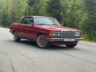 1979 Mercedes-Benz W123 230, красный, 2100000 рублей, вид 3
