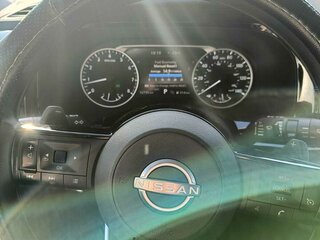 2022 Nissan Pathfinder V, серый, 4000000 рублей, вид 4