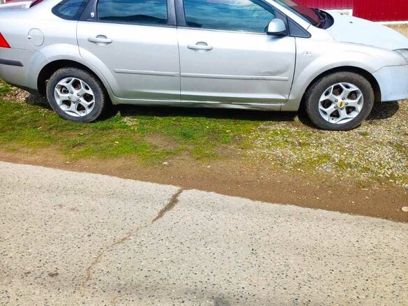 2005 Ford Focus II, серебристый, 290000 рублей - вид 3