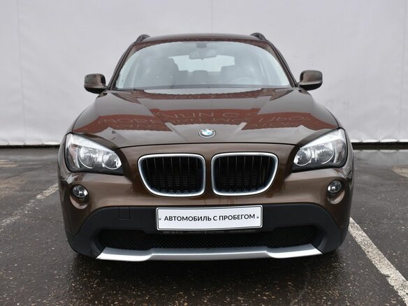 2011 BMW X1 18i I (E84), коричневый - вид 4