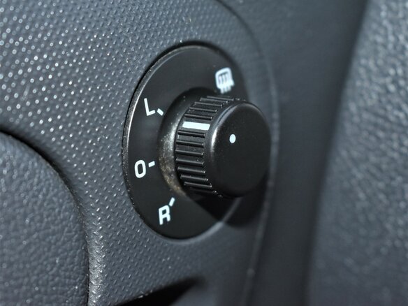 2011 Skoda Fabia II Рестайлинг, серебристый - вид 15