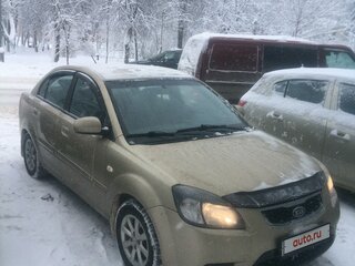 2011 Kia Rio II Рестайлинг, бежевый, 310000 рублей, вид 1