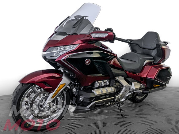 2018 Honda GL 1800 Gold Wing, красный, 2740000 рублей - вид 3