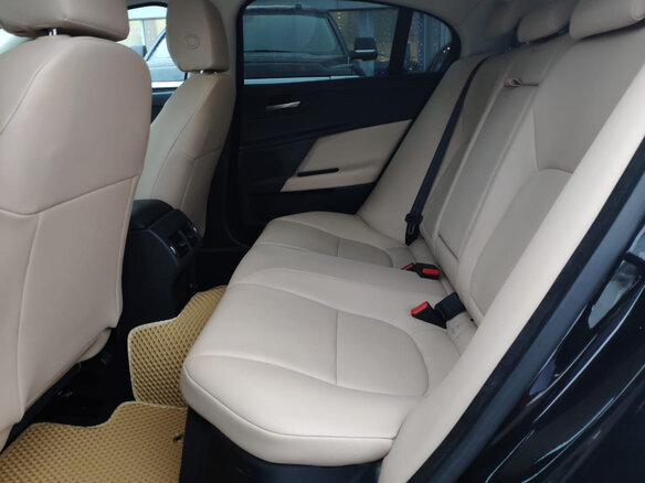 2016 Jaguar XE EcoBoost I, чёрный - вид 17