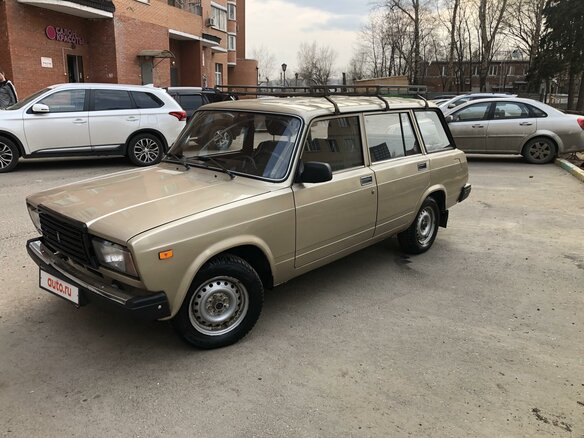 2011 Lada (ВАЗ) 2104, золотистый