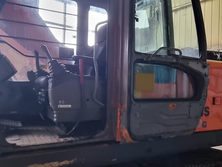 2011 Hitachi ZX200, 3000000 рублей, вид 2