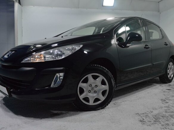 2011 Peugeot 308 I, чёрный - вид 2