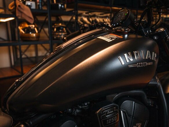 2026 Indian Scout, чёрный, 2590000 рублей - вид 21
