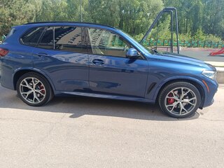 2020 BMW X5 40i IV (G05/G18), синий, 4800000 рублей, вид 3