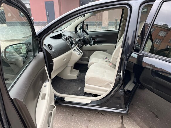 2009 Toyota Passo Sette, чёрный, 710000 рублей - вид 15