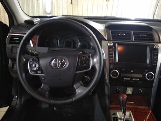 2012 Toyota Camry VII (XV50), чёрный, 1900000 рублей, вид 3