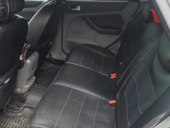 2011 Ford Focus II Рестайлинг, серебристый, 550000 рублей - вид 8