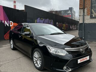 2015 Toyota Camry VII (XV50) Рестайлинг, чёрный, 2050000 рублей, вид 3