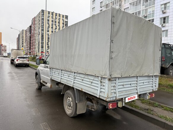 2017 УАЗ Профи, серебристый, 650000 рублей - вид 3