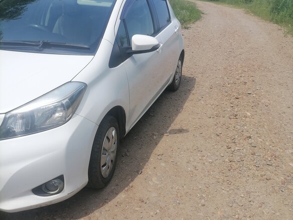 2012 Toyota Vitz III (XP130), белый, 580000 рублей - вид 6