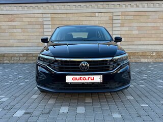 2021 Volkswagen Polo VI, чёрный, 1800000 рублей, вид 1