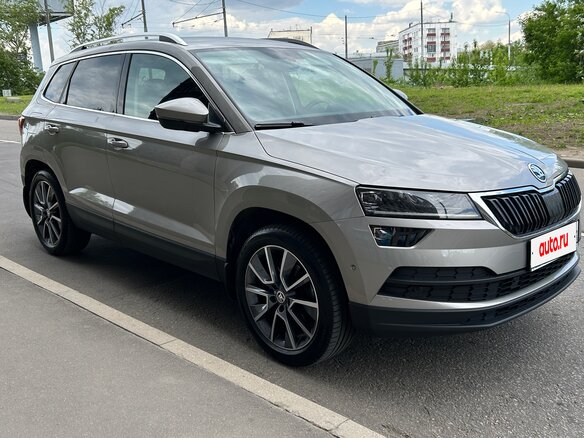 2021 Skoda Karoq DSG6 I, коричневый, 2815000 рублей - вид 3