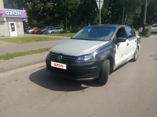 2015 Volkswagen Polo V Рестайлинг, белый, 320000 рублей, вид 1