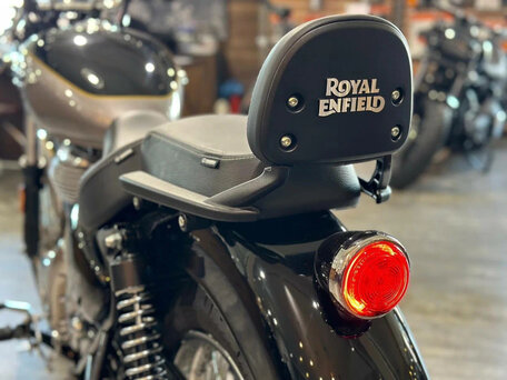 2025 Royal Enfield Meteor, чёрный, 528000 рублей, вид 5