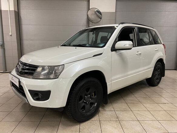 2013 Suzuki Grand Vitara II Рестайлинг 2, белый - вид 1