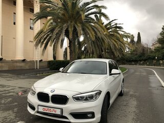 2017 BMW 1 серии 118i II (F20/F21) Рестайлинг 2, белый, 1970000 рублей, вид 4