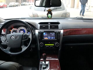 2013 Toyota Camry VII (XV50), серый, 1390000 рублей, вид 4