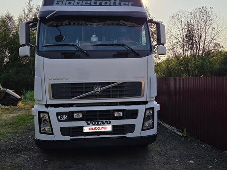 2004 Volvo FH, белый, 2550000 рублей, вид 3