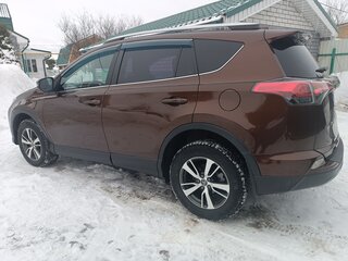 2017 Toyota RAV4 IV (XA40) Рестайлинг, коричневый, 2900000 рублей, вид 3