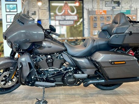 2023 Harley-Davidson Ultra Limited, синий, 3950000 рублей, вид 2