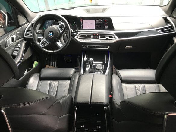 2019 BMW X7 M50d I (G07), чёрный - вид 4