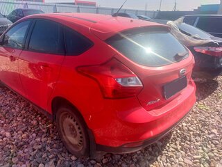 2013 Ford Focus III, красный, 581000 рублей, вид 5