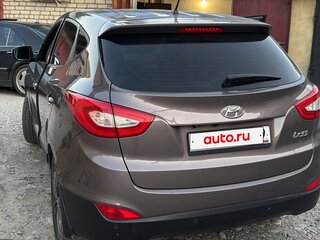 2014 Hyundai ix35 I Рестайлинг, коричневый, 1200000 рублей, вид 3