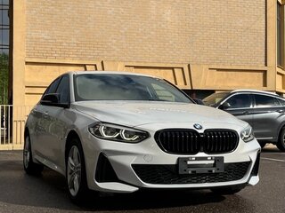 2022 BMW 1 серии 120i III (F52) Рестайлинг, белый, 1800000 рублей, вид 3