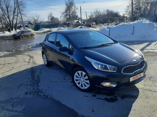 2013 Kia Ceed II, чёрный, 1050000 рублей, вид 2