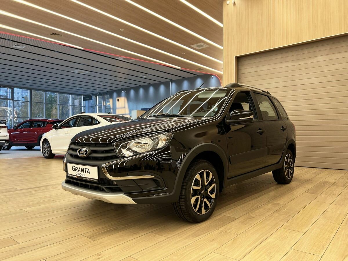 Открыть фотографии: Lada (ВАЗ) Granta I Рестайлинг