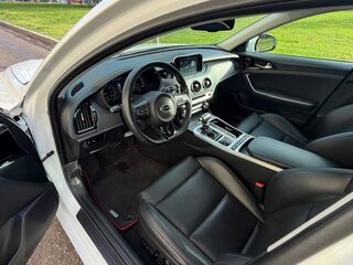 2019 Kia Stinger I, белый, 2299000 рублей, вид 5