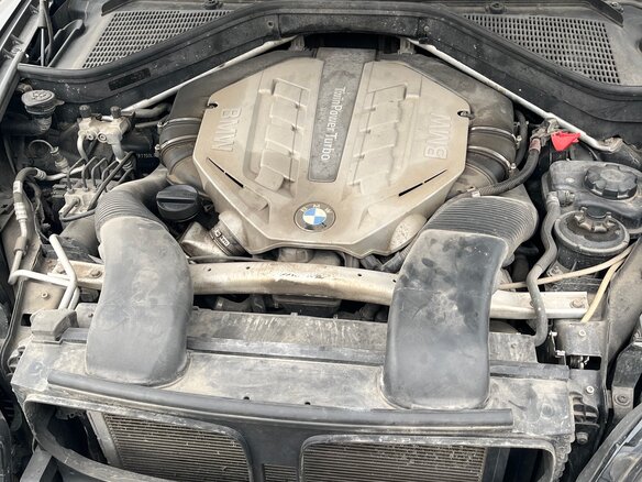 2011 BMW X5 50i II (E70) Рестайлинг, чёрный, 1300000 рублей - вид 6