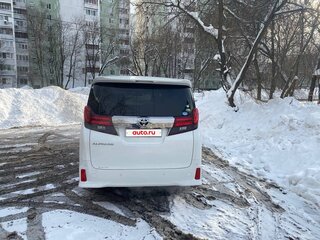 2017 Toyota Alphard III, белый, 3650000 рублей, вид 4
