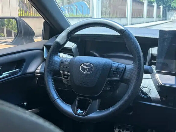 2025 Toyota Camry IX (XV80) China Market, чёрный, 3540069 рублей - вид 15