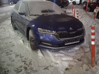 2021 Skoda Octavia IV (A8), синий, 3500000 рублей, вид 2