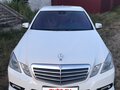2010 Mercedes-Benz E-Класс 200 5G-Tronic IV (W212, S212, C207), белый, 1700000 рублей - вид 1