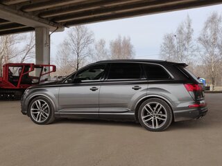 2016 Audi Q7 II (4M), серый, 3650000 рублей, вид 4