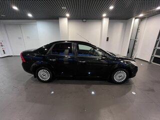 2011 Ford Focus II Рестайлинг, чёрный, 460000 рублей, вид 2