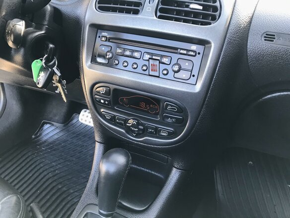 2003 Peugeot 206, серебристый - вид 30