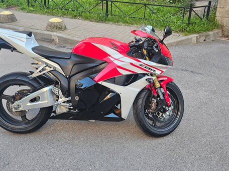 2012 Honda CBR 600RR, красный, 1000000 рублей, вид 4